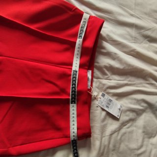 Pantalón pitillo rojo