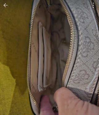 Mala Guess Nova a Tiracolo Dourada e Branca
