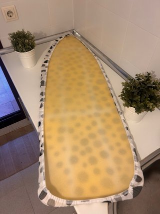 Funda para tabla de planchar con lunares