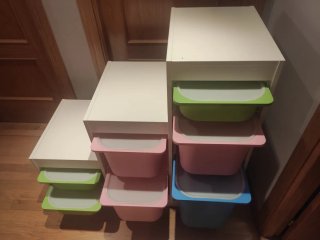 Mueble infantil con cajones de colores