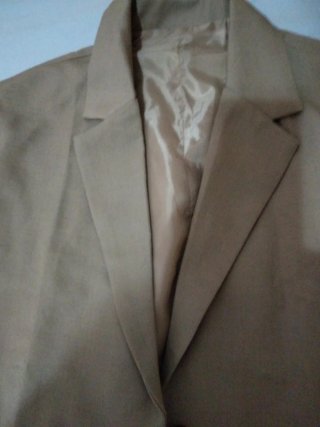 Chaleco corto beige