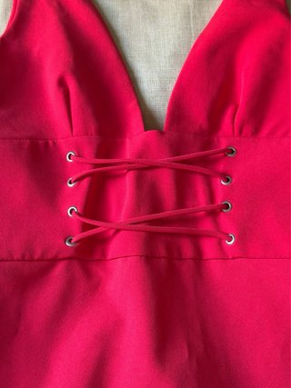 Vestido corto fiesta con cordones
