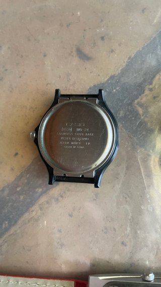 2 Orologi Casio e Lorus Senza Cinturino