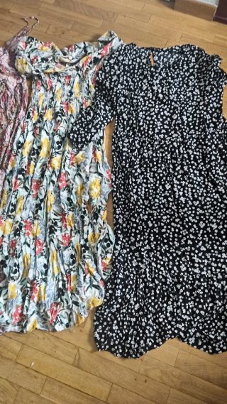 Vestidos florales mujer 5 vestidos y pantalón cort