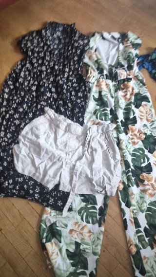 Vestidos florales mujer 5 vestidos y pantalón cort