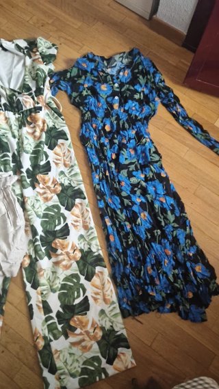 Vestidos florales mujer 5 vestidos y pantalón cort