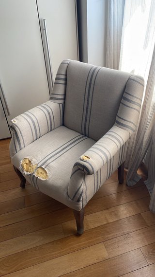 Poltrona Maison du Monde in tessuto beige e blu