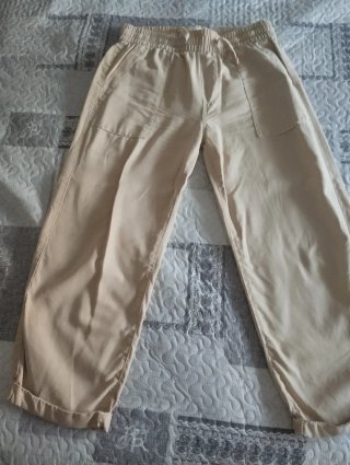Pantalones tobilleros beige