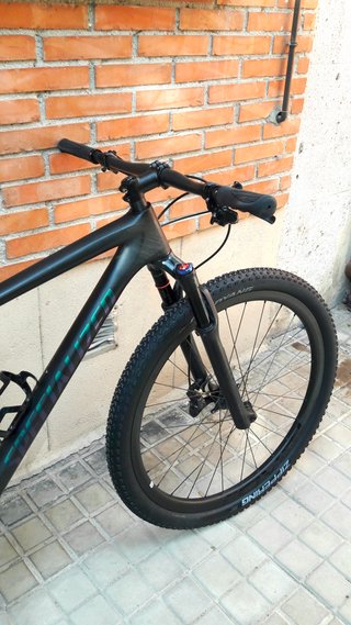 SPECIALIZED EPIC HARDTAIL FULL CARBON. Talla L