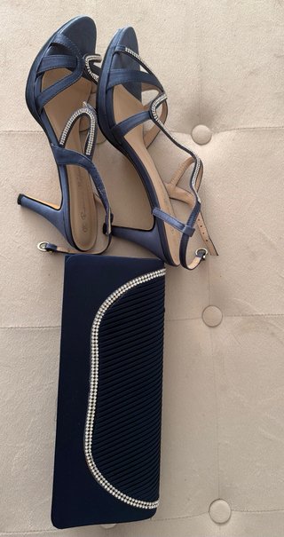 Pochette elegante blu con strass