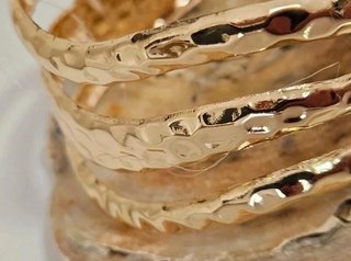 Brazalete y anillo triple banda dorado