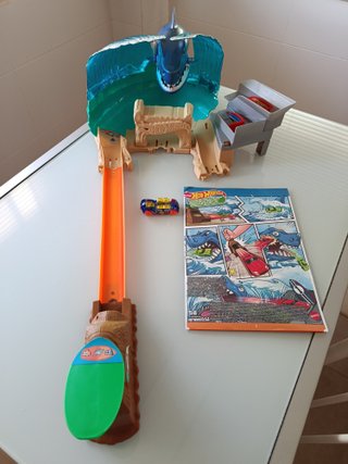 Hot Wheels City Batalla Tiburón Playa