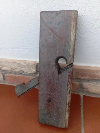 Cepillo de carpintero de madera