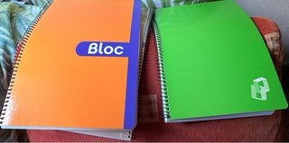 3 libretas espiral naranja, verde y beige