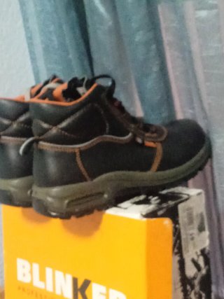 Talla 41.Botas de seguridad Blinker punta de acero
