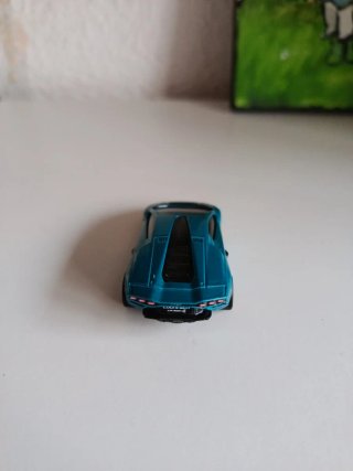Hot Wheels Premium Lamborghini Countach LPI 800-4