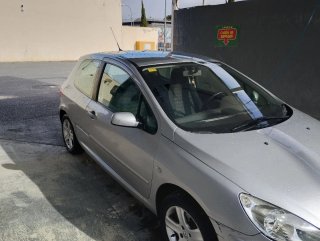 Peugeot 307 2001