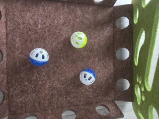 Juguete interactivo gatos de fieltro sin estrenar