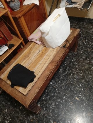 Mesa de salón madera maciza artesanal antigua