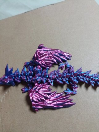Dragón Prisma Alado 3D