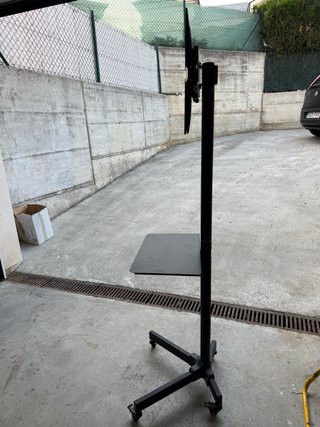 Soporte TV Móvil 23-60 con Ruedas