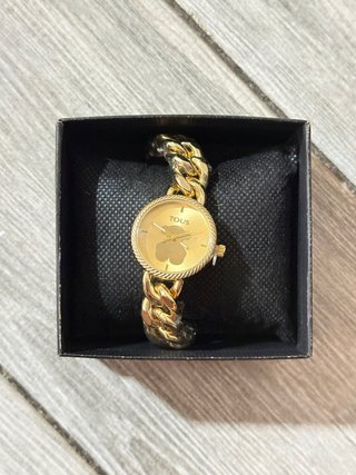Reloj Tous Dorado con plastico en correas