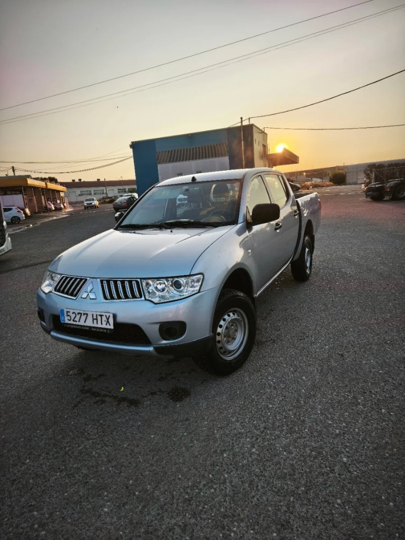 Mitsubishi L 200 2013 - foto 1