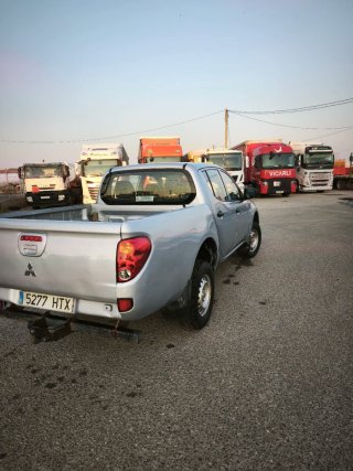 Mitsubishi L 200 2013