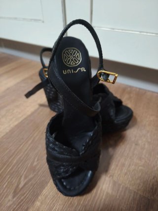Sandalias Unisa Negras Rafia. Se han usado una vez