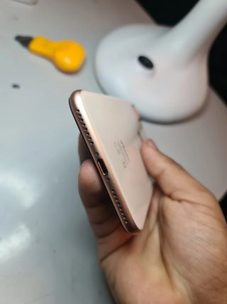 iPhone 8 Plus Dorado