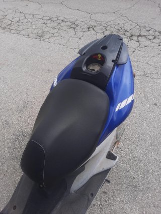 Yamaha aerox 100