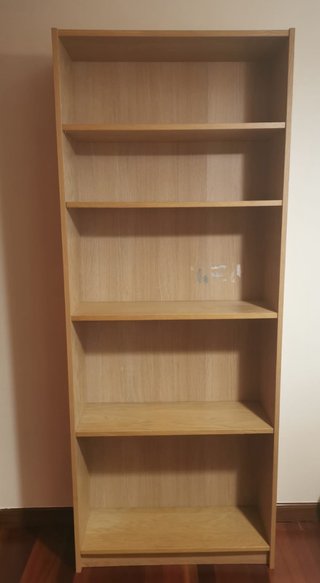 Estantería de madera Ikea