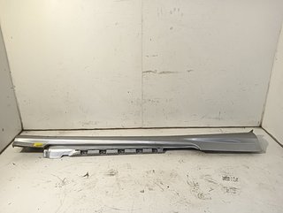 FALDON LATERAL MERCEDES-BENZ CLASE E (BM 207) COU