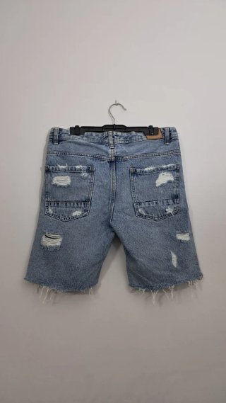 Vaqueros Cortos Rotos Azul Claro de Pull & Bear