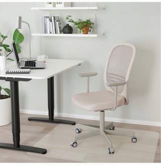 Silla de escritorio beige y azul