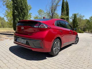 Hyundai IONIQ 1.6 GDI PHEV Tecno DCT