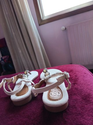 Sandalias