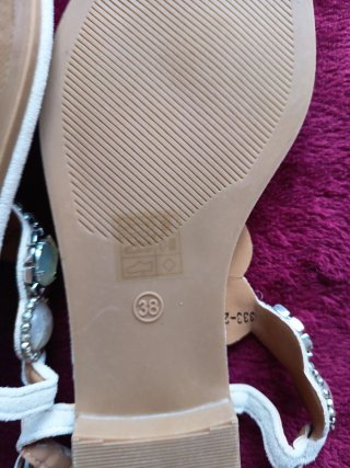 Sandalias