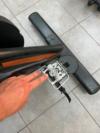 Lote di biciclette da spinning nere