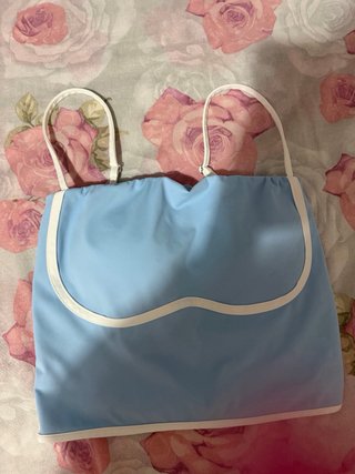 Completo sportivo azzurro e bianco