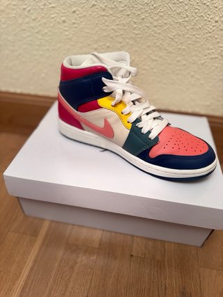 Air Jordan 1 Mid SE Multicolor
