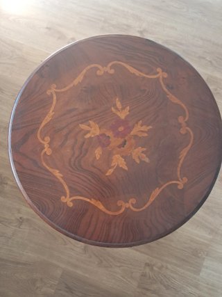 Mesita auxiliar redonda de madera