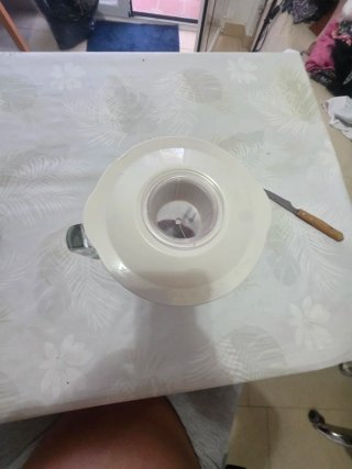 Jarra JATA con cuchilla y tapa