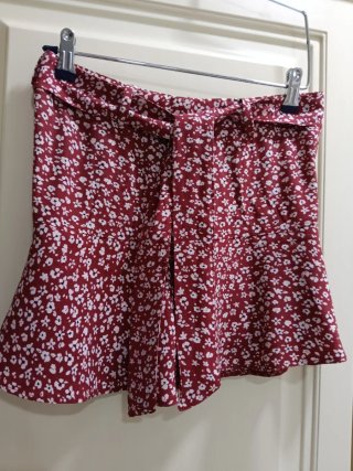 Falda pantalón corta Zara floral