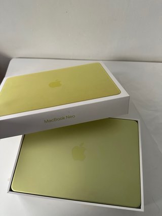 MacBook Neo Cítrico + Cargador original + factura