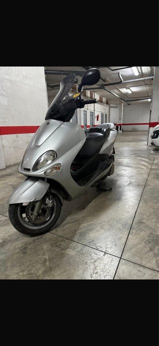 Yamaha Majesty 180 Plata