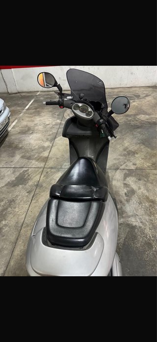 Yamaha Majesty 180 Plata