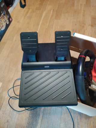 Volante y Pedales RWA para PS5/PS4 y PC