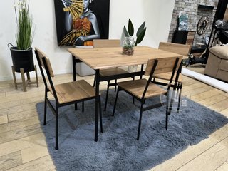 MESA CON 4 SILLAS