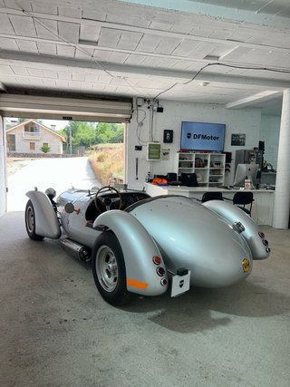 Kougar Sports 4.2 LHD